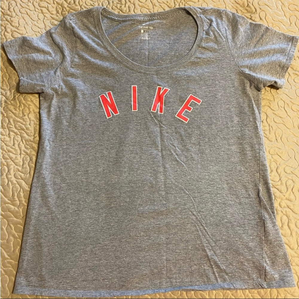 “NIKE” Short sleeve tee